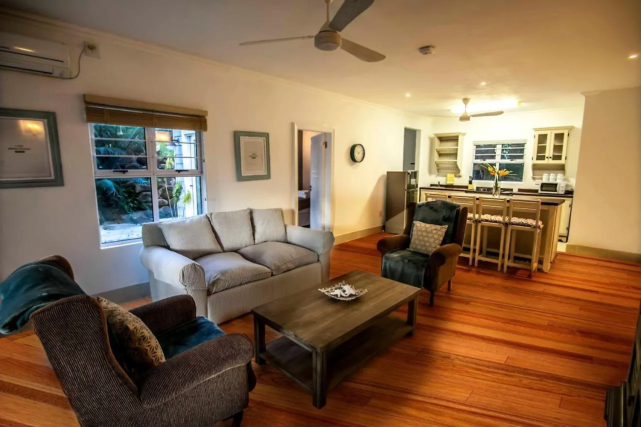 Red Coconut Self-Catering Apartment Baie Lazare  Seychelles