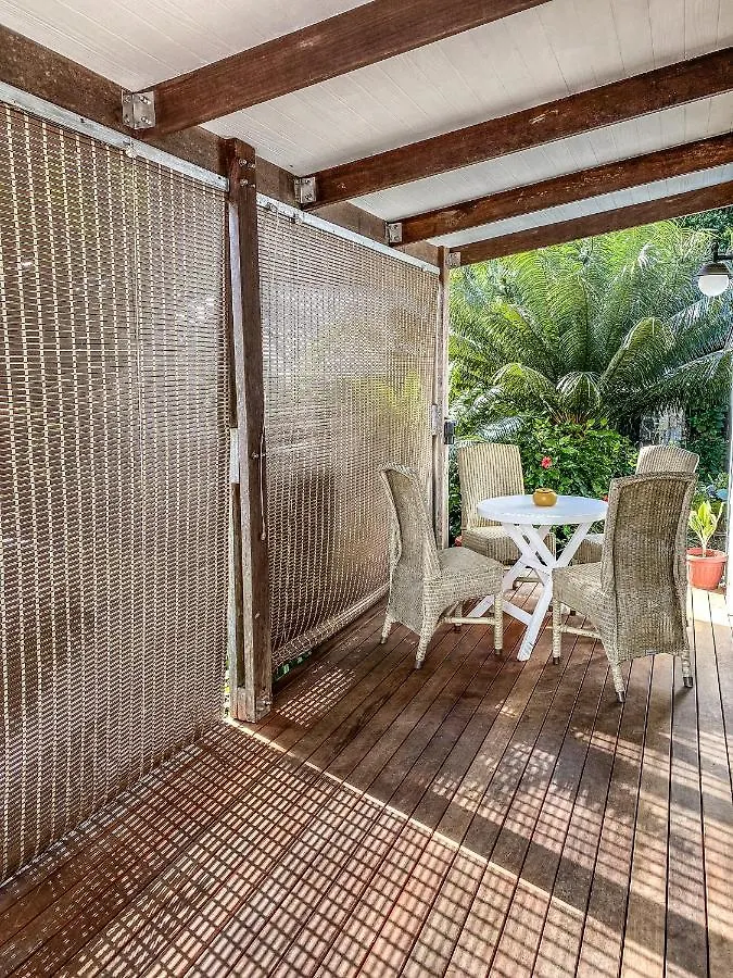 Red Coconut Self-Catering Apartment Baie Lazare  Seychelles