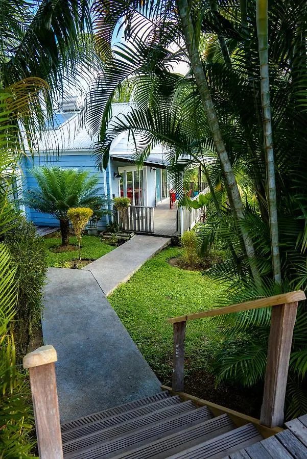 Red Coconut Self-Catering Apartment Baie Lazare  Seychelles