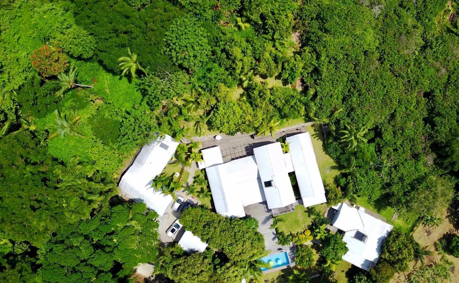 Red Coconut Self-Catering Apartment Baie Lazare  Seychelles